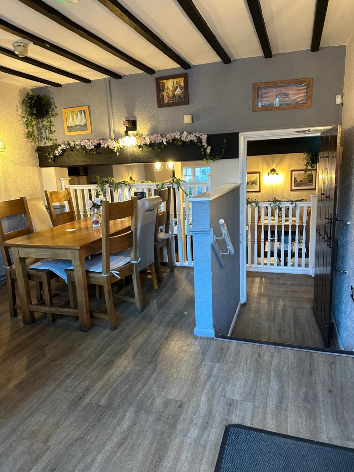 The Old Ship Inn Lowdham Buitenkant foto