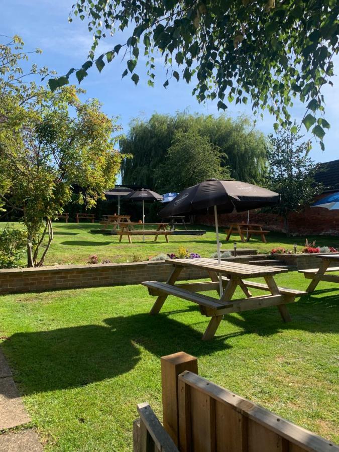 The Old Ship Inn Lowdham Buitenkant foto